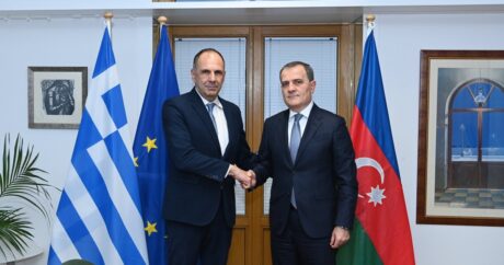 Главы МИД Азербайджана и Греции обсудили двустороннее сотрудничество