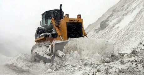 Пути обеспечения на освобожденных территориях Азербайджана очищаются от снега