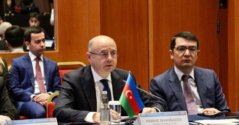 Парвиз Шахбазов: Азербайджан высоко ценит вклад Великобритании в деятельность по разминированию
