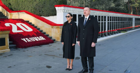 Ильхам Алиев и Мехрибан Алиева посетили Шехидляр хиябаны в связи с 34-й годовщиной трагедии 20 Января