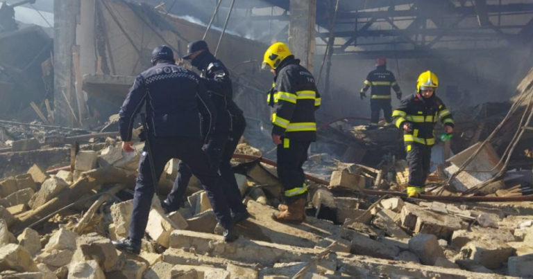 TƏBİB о состоянии здоровья пострадавших при взрыве в цехе в Баку