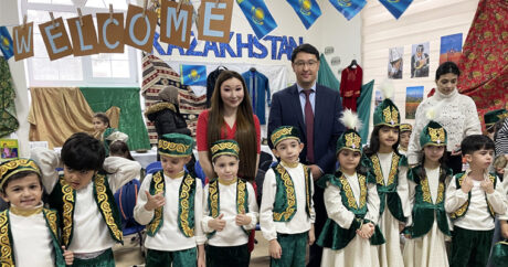 Азербайджанские школьники рассказали о культуре и традициях Казахстана