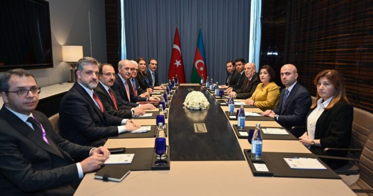 Сахиба Гафарова провела обсуждения с председателем Великого национального собрания Турции