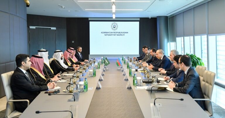 Азербайджан и Саудовская Аравия обсудили укрепление экономического сотрудничества