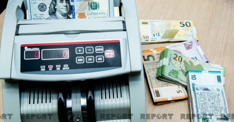 Азербайджанские банки увеличили прибыль от курсовой разницы на 42%