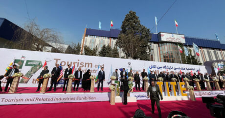 Делегация Узбекистана принимает участие в международной выставке в Иране