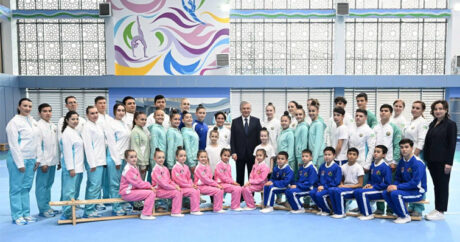 Шавкат Мирзиёев посетил спортивную школу гимнастики Оксаны Чусовитиной