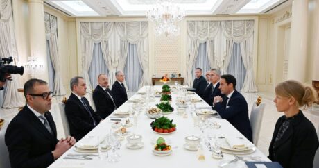Состоялась встреча Президента Ильхама Алиева с генеральным секретарем НАТО в расширенном составе