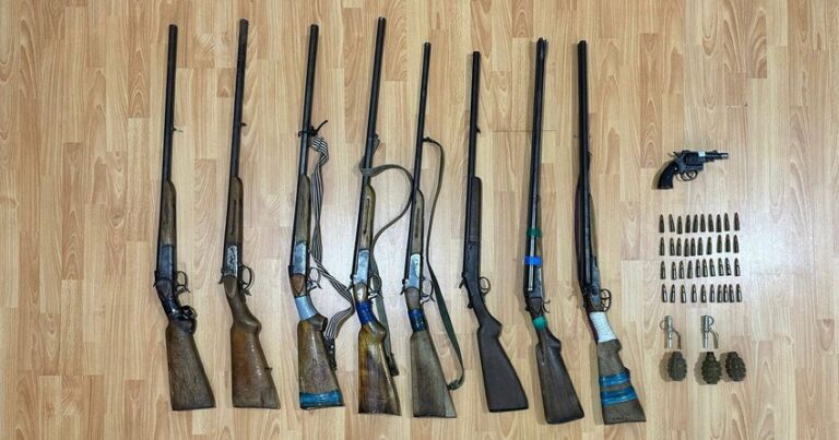 В Гобустане обнаружили гранаты и огнестрельное оружие