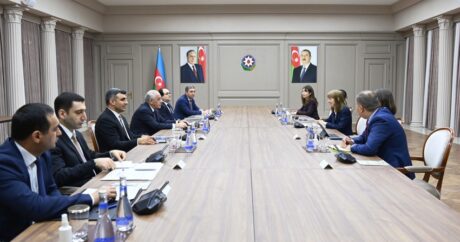 Али Асадов встретился с вице-президентом ВБ по региону Европы и Центральной Азии
