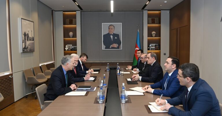 Глава МИД Азербайджана проинформировал представителя Госдепа США о ситуации в регионе