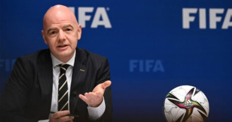 Президент ФИФА поздравил «Карабах»