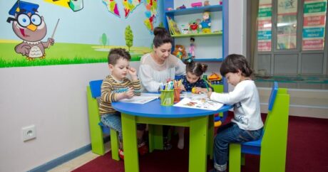 В 30 городах и районах Азербайджана начали работу центры заботы для детей