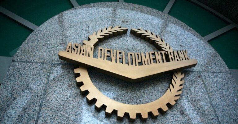АБР обновил прогнозы роста экономики Азербайджана на 2024-2025 годы