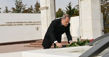 Глава МИД Азербайджана посетил мемориальный комплекс «Ата-Бейит» в Кыргызстане