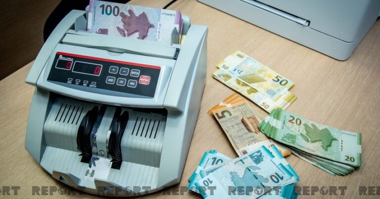 Финансовый поток в Азербайджан вырос на 13%