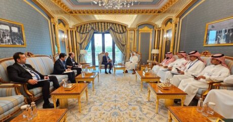 Микаил Джаббаров обсудил цели экономического развития с министром энергетики Саудовской Аравии