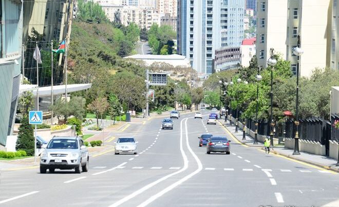 Из-за ремонта ограничивается движение на одной из дорог Баку