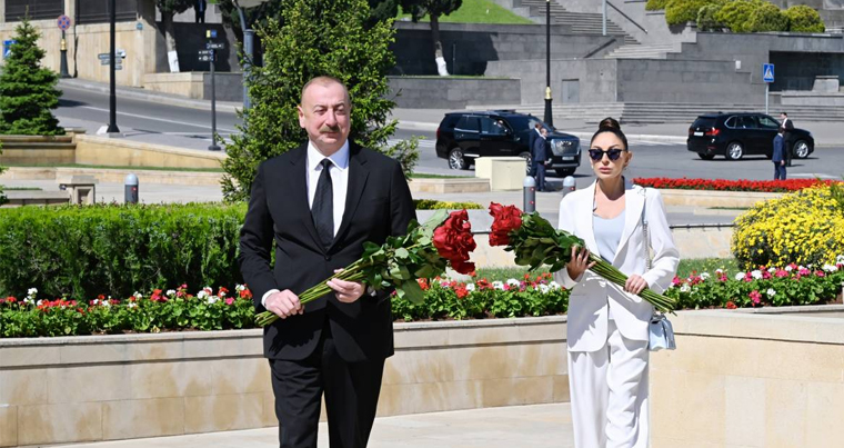 Ильхам Алиев и Мехрибан Алиева почтили память сынов Азербайджана, погибших за Победу над фашизмом