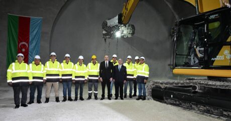 Президент принял участие в открытии первого тоннеля на автомобильной дороге Ахмедбейли-Физули-Шуша