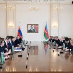 Состоялась встреча Президента Ильхама Алиева с премьер-министром Словакии в расширенном составе