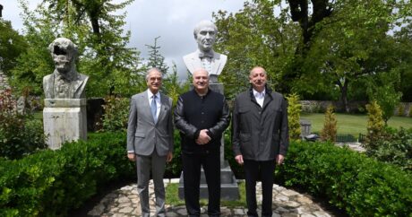 Президенты Азербайджана и Беларуси посетили Дом-музей Бюльбюля в Шуше
