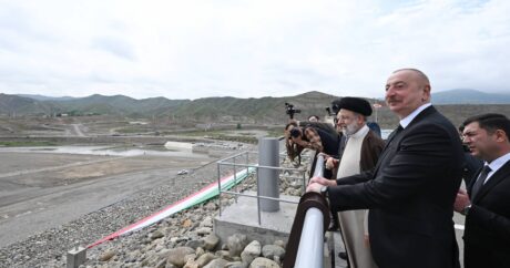 Ильхам Алиев и Сейед Ибрахим Раиси встретились на азербайджано-иранской государственной границе
