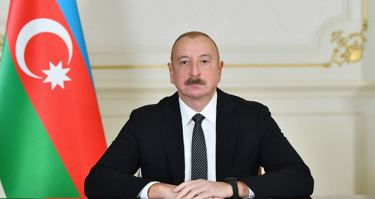 Президент Ильхам Алиев поделился публикацией по случаю 101-й годовщины со дня рождения Гейдара Алиева