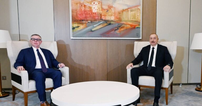 Президент Ильхам Алиев принял помощника генерального секретаря ООН
