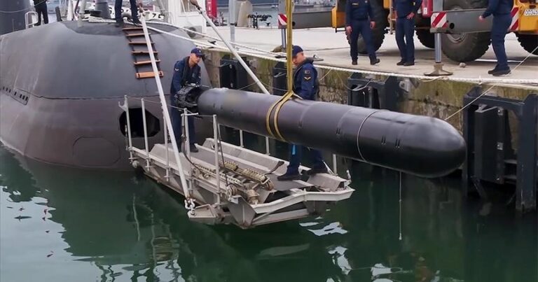 В Минобороны Турции сообщили о запуске в серийное производство тяжелой торпеды AKYA