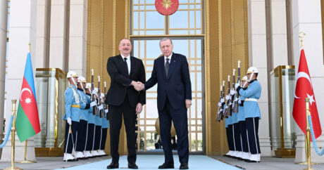 В Анкаре состоялась встреча президентов Азербайджана и Турции один на один