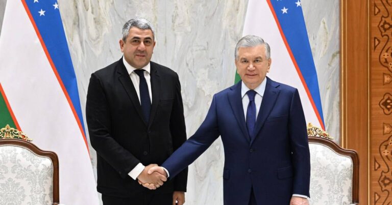 Президент Узбекистана провел встречу с генеральным секретарем «ООН Туризм»