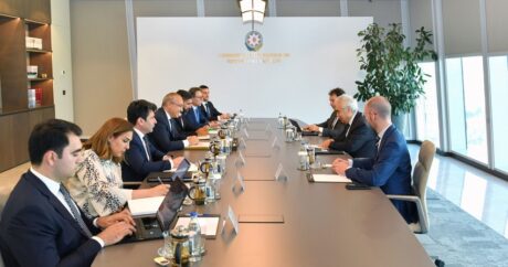 Обсуждено активное участие Азербайджана в развитии использования ВИЭ