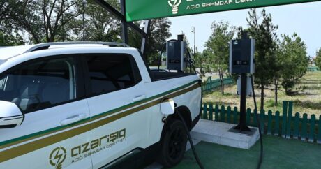 «Азеришыг» продолжает установку зарядных станций для электромобилей