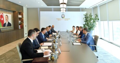 Азербайджан обсудил возможности сотрудничества с испанской компанией