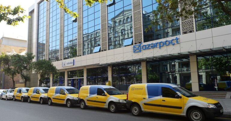 В праздничные дни будут работать банки и отделения ООО «Азерпочт»