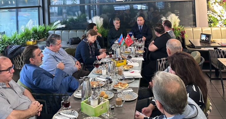 Агиль Алескер встретился с руководителями турецких медиа-организаций в Европе — ФОТО