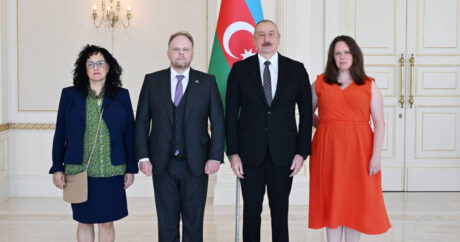 Ильхам Алиев принял верительные грамоты новоназначенного посла Канады