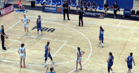 Сборная Азербайджана по баскетболу одержала победу над командой Армении