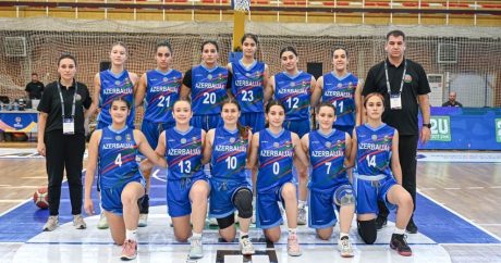 Женская сборная Азербайджана по баскетболу победила команду Армении