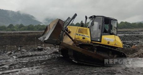 В Габале устраняются последствия селей