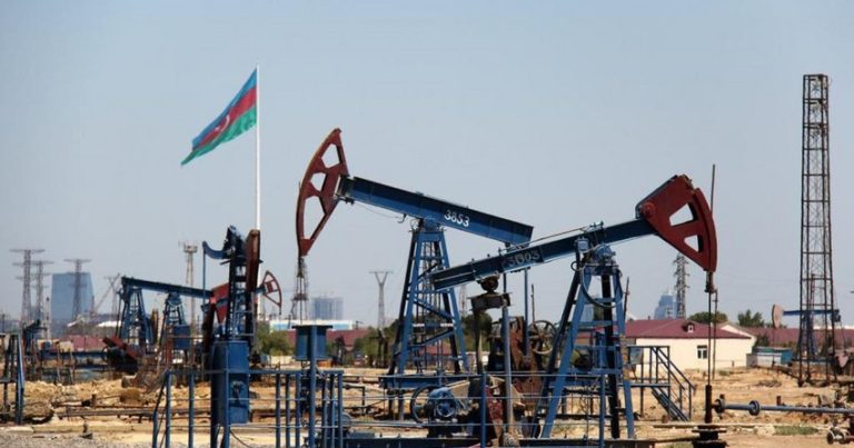 Названа средняя цена азербайджанской нефти за 30 лет