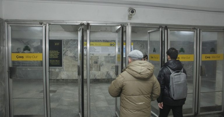 В Бакинском метрополитене пронумеруют входы и выходы станций